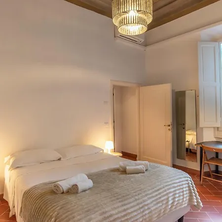 아파트 Lovely Flat In The Historical Palazzo Gherardi